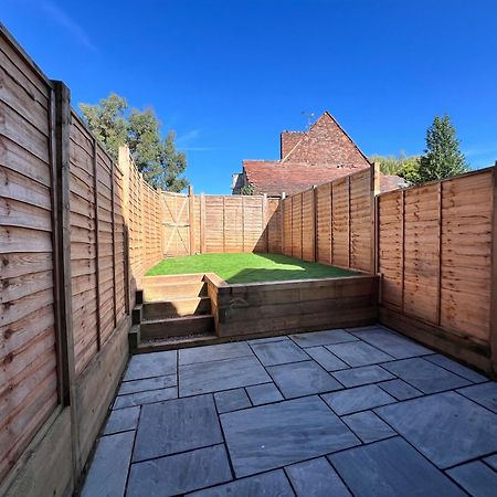 Two Bedroom Bridgnorth Bliss Екстериор снимка