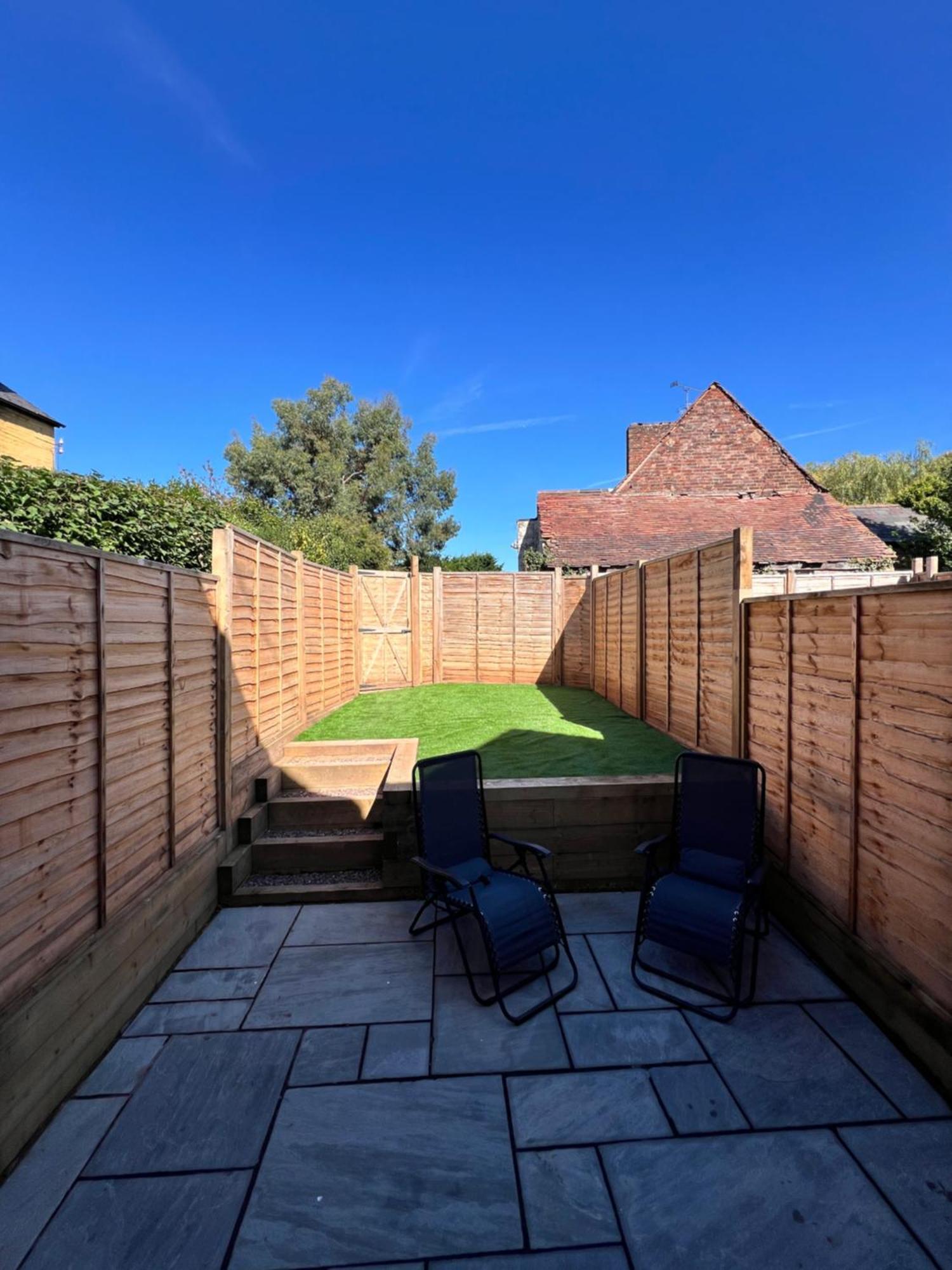 Two Bedroom Bridgnorth Bliss Екстериор снимка